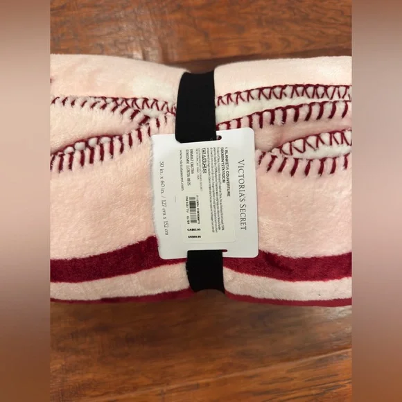 Victoria's Secret Valentine’s Soft Blanket - Picture 3 of 3